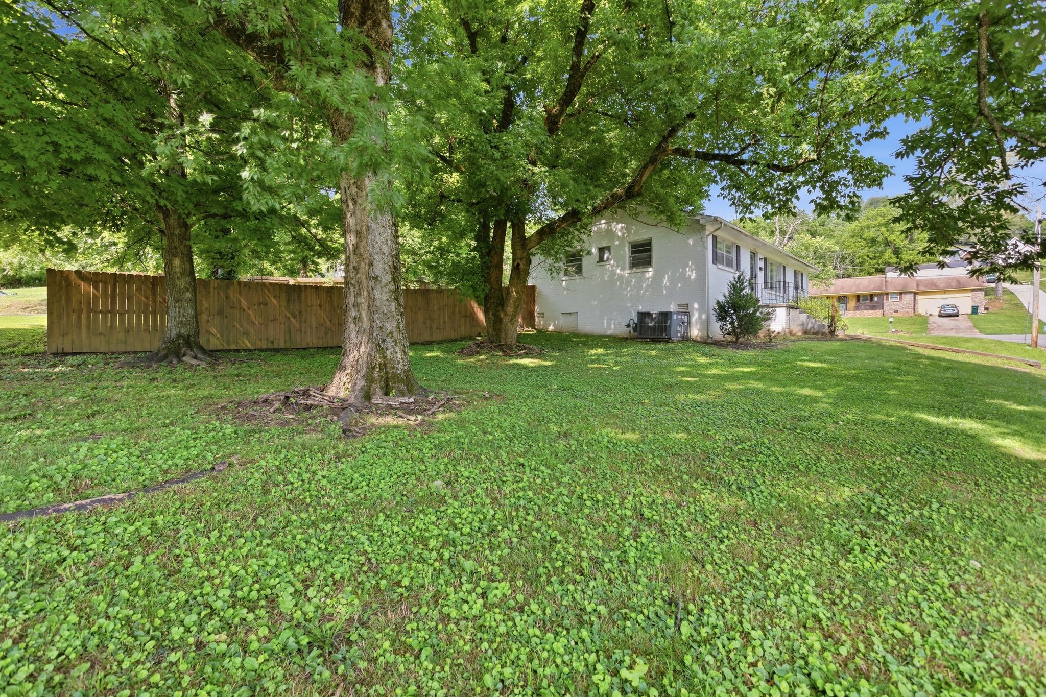 183 Gordon Street Pulaski, TN 38478 - Photo 2 of 27