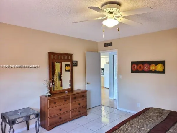 $1,650 | 2061 Northwest 47th Terrace, Unit 205, Lauderhill, FL 33313