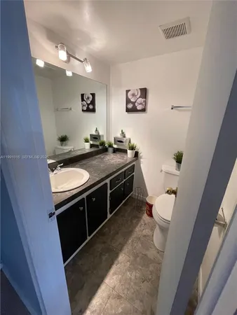 $1,650 | 2061 Northwest 47th Terrace, Unit 205, Lauderhill, FL 33313