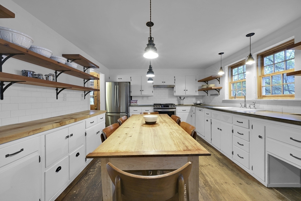 82 Petersham Road Hardwick, MA 01037 - Photo 19 of 40