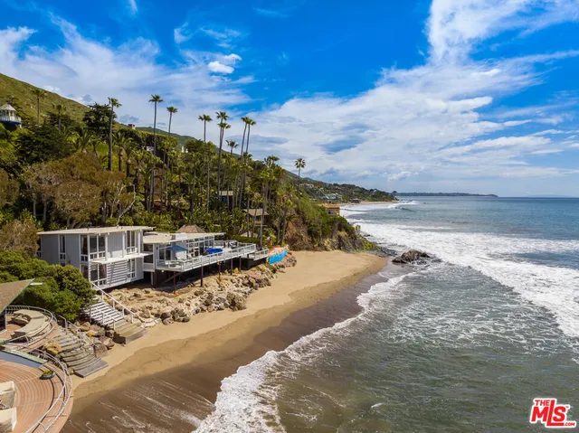 an outdoor view of garden