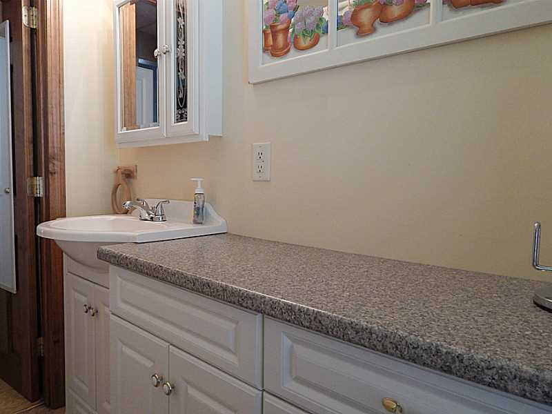 30 Opper Avenue Warwick, RI 02889 - Photo 7 of 15 Bathroom.