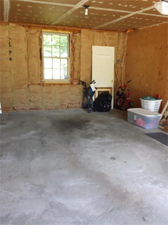 104 Parkside Street Springfield, MA 01104 - Photo 27 of 29