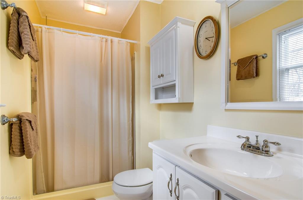 4065 Cresent Avenue Trinity, NC 27370 - Photo 24 of 29 Gallery Image 24