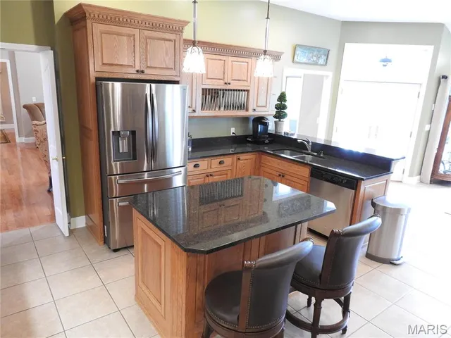 $885,000 | 10840 Breeden Drive, Rolla, MO 65401