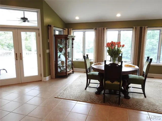 $885,000 | 10840 Breeden Drive, Rolla, MO 65401