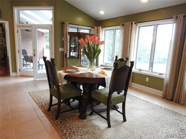 $885,000 | 10840 Breeden Drive, Rolla, MO 65401