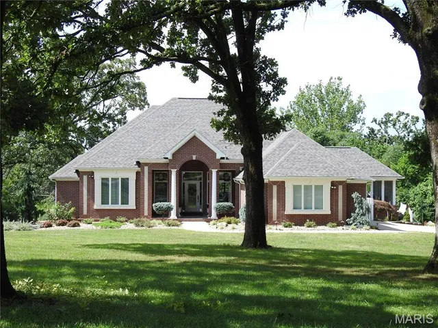 $885,000 | 10840 Breeden Drive, Rolla, MO 65401
