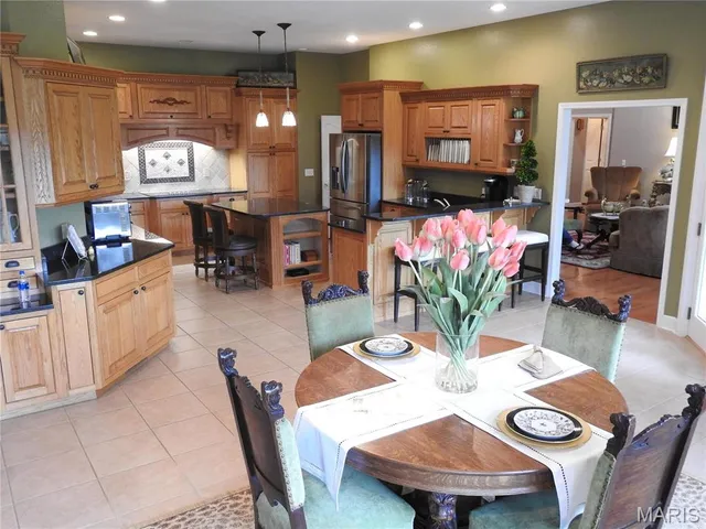 $885,000 | 10840 Breeden Drive, Rolla, MO 65401