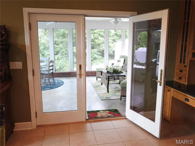 $885,000 | 10840 Breeden Drive, Rolla, MO 65401