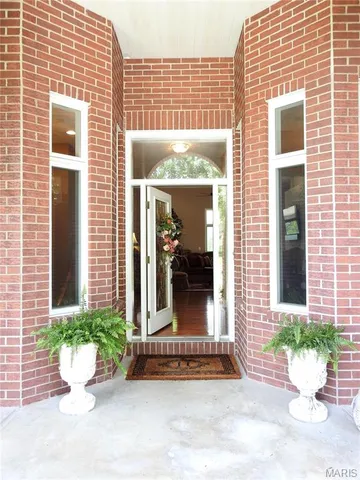 $885,000 | 10840 Breeden Drive, Rolla, MO 65401