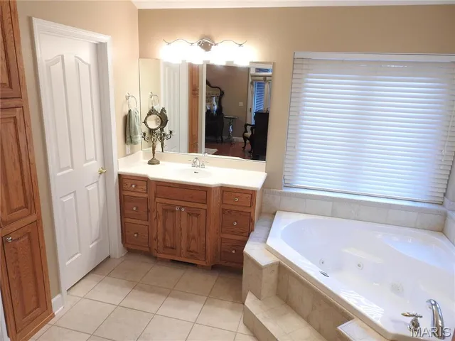 $885,000 | 10840 Breeden Drive, Rolla, MO 65401