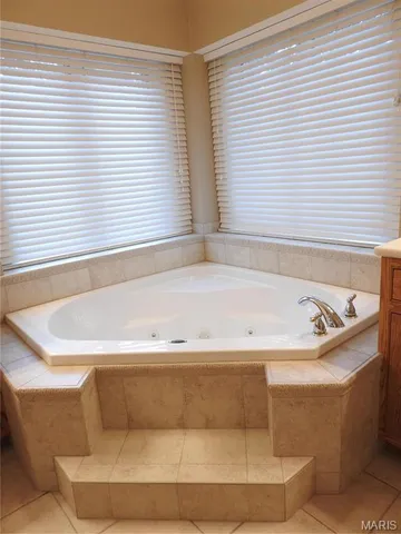 $885,000 | 10840 Breeden Drive, Rolla, MO 65401