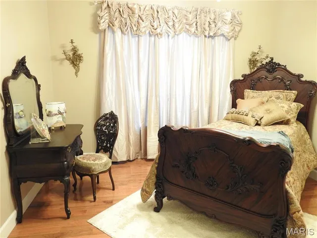 $885,000 | 10840 Breeden Drive, Rolla, MO 65401