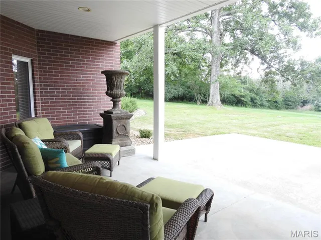 $885,000 | 10840 Breeden Drive, Rolla, MO 65401