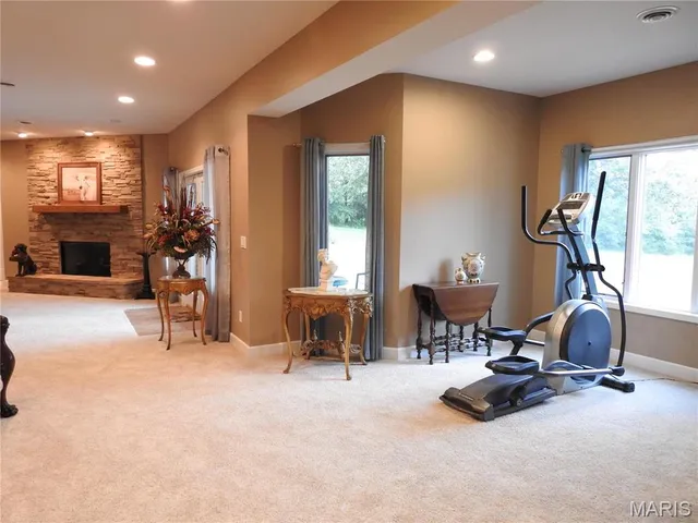 $885,000 | 10840 Breeden Drive, Rolla, MO 65401