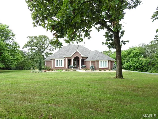 $885,000 | 10840 Breeden Drive, Rolla, MO 65401