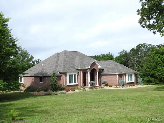 $885,000 | 10840 Breeden Drive, Rolla, MO 65401