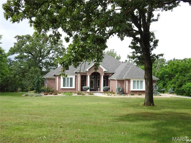 $885,000 | 10840 Breeden Drive, Rolla, MO 65401