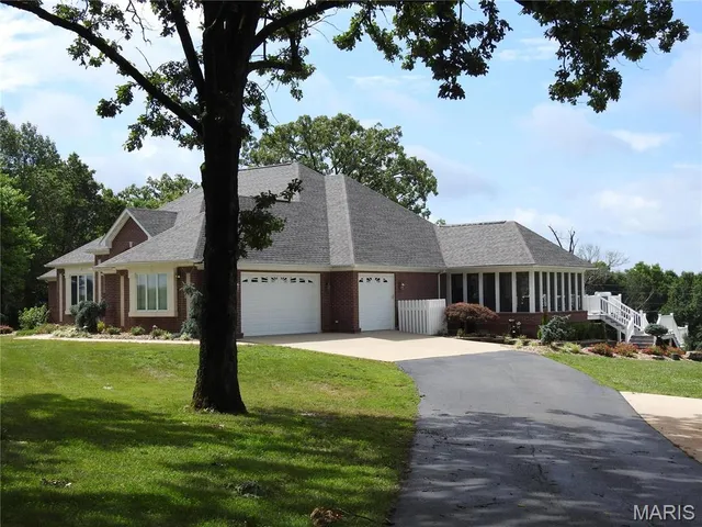 $885,000 | 10840 Breeden Drive, Rolla, MO 65401