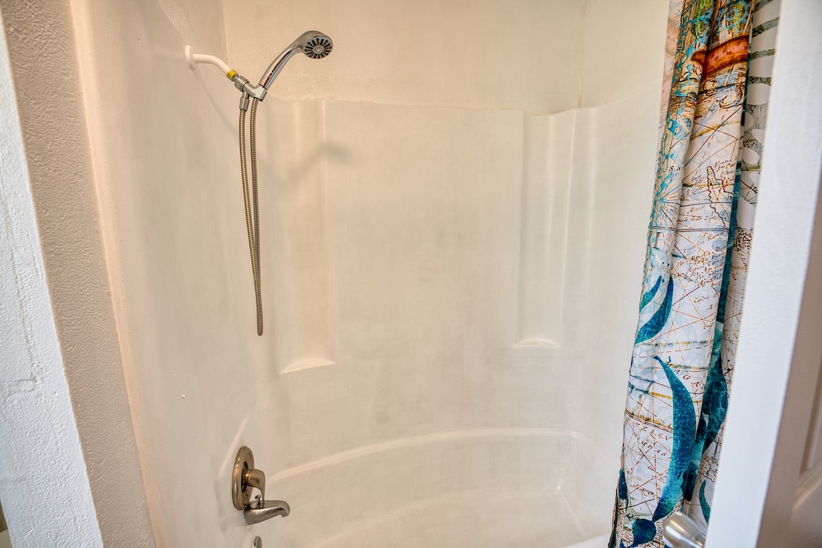 2059 Kinoole Street Hilo, HI 96720 - Photo 23 of 30 a bathroom with a shower