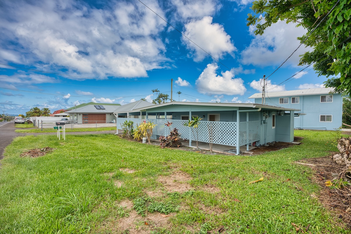 2059 Kinoole Street Hilo, HI 96720 - Photo 30 of 30 a view of a porch with a yard