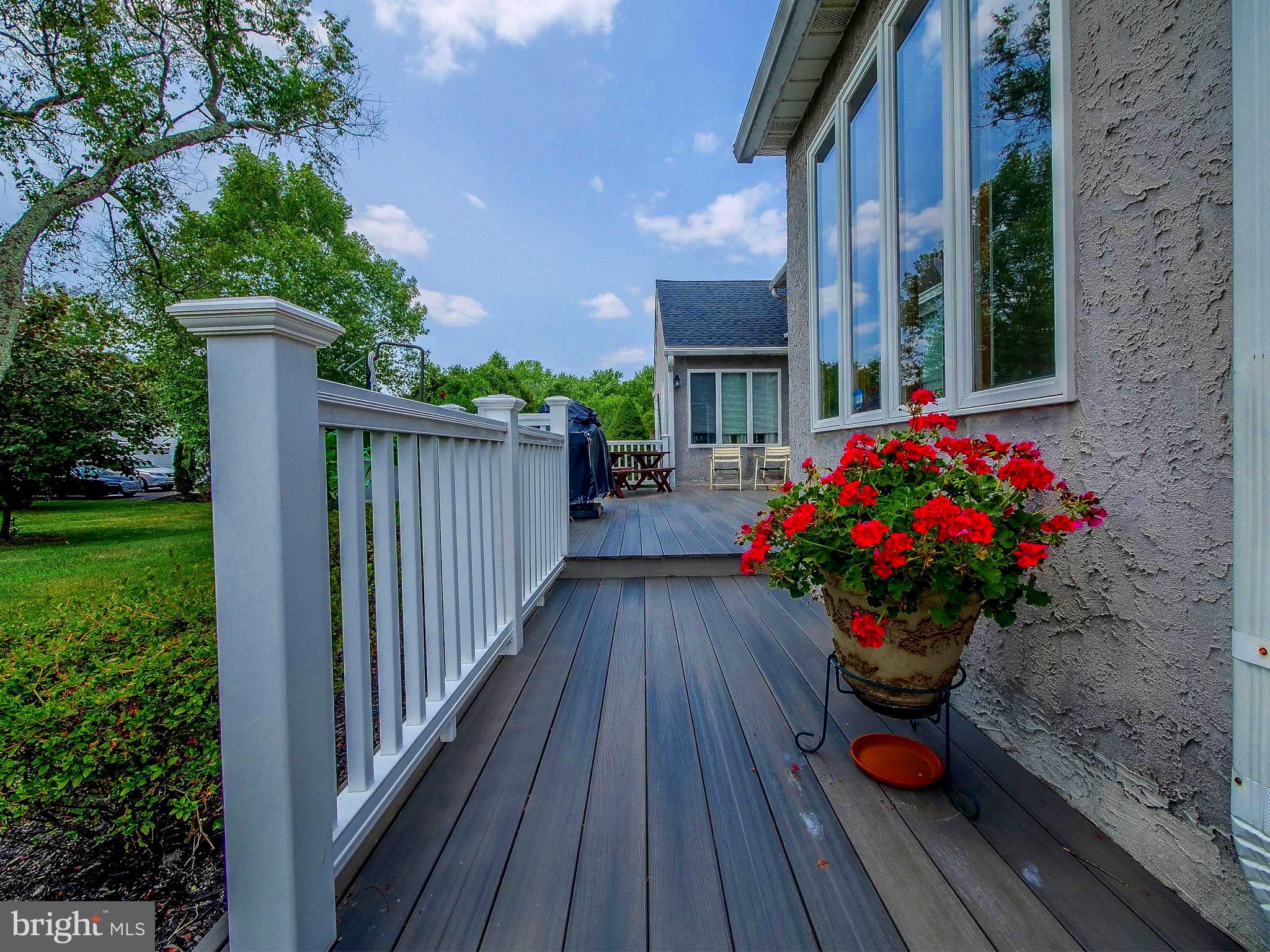 5 Stefwalt Road Hatboro, PA 19040 - Photo 12 of 68 Back deck