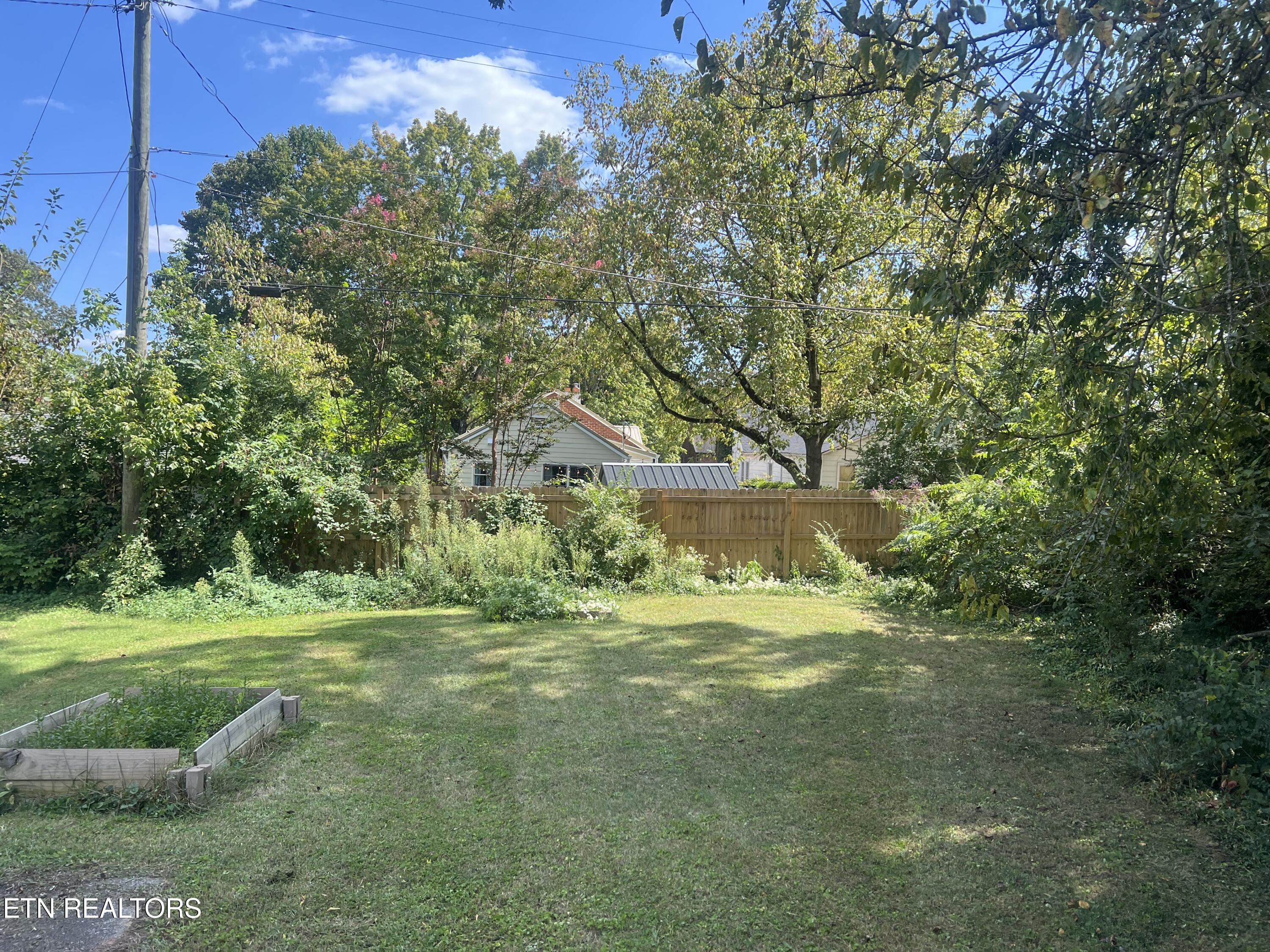 2720 Buffat Mill Road Knoxville, TN 37917 - Photo 12 of 14 IMG_7977