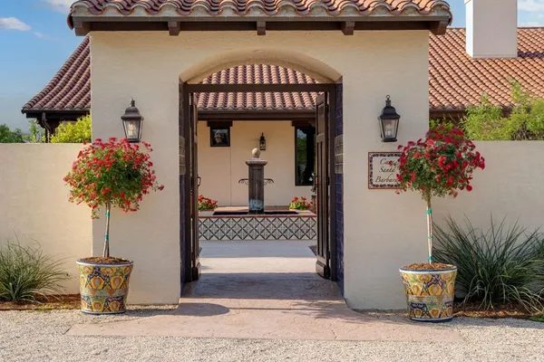 $8,200,000 | 862 Grape Creek Road, Fredericksburg, TX 78624