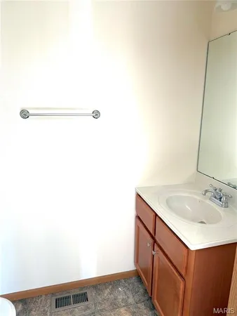 $1,695 | 1963 Nathan Avenue, Unit C, Mascoutah, IL 62258