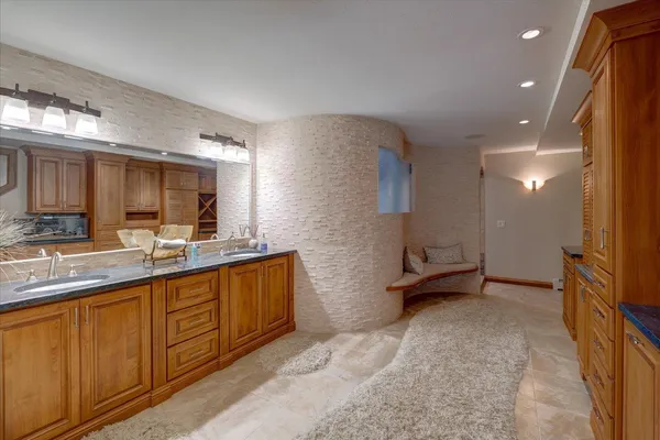 $2,500,000 | 5610 Reiner Road, Sun Prairie, WI 53590