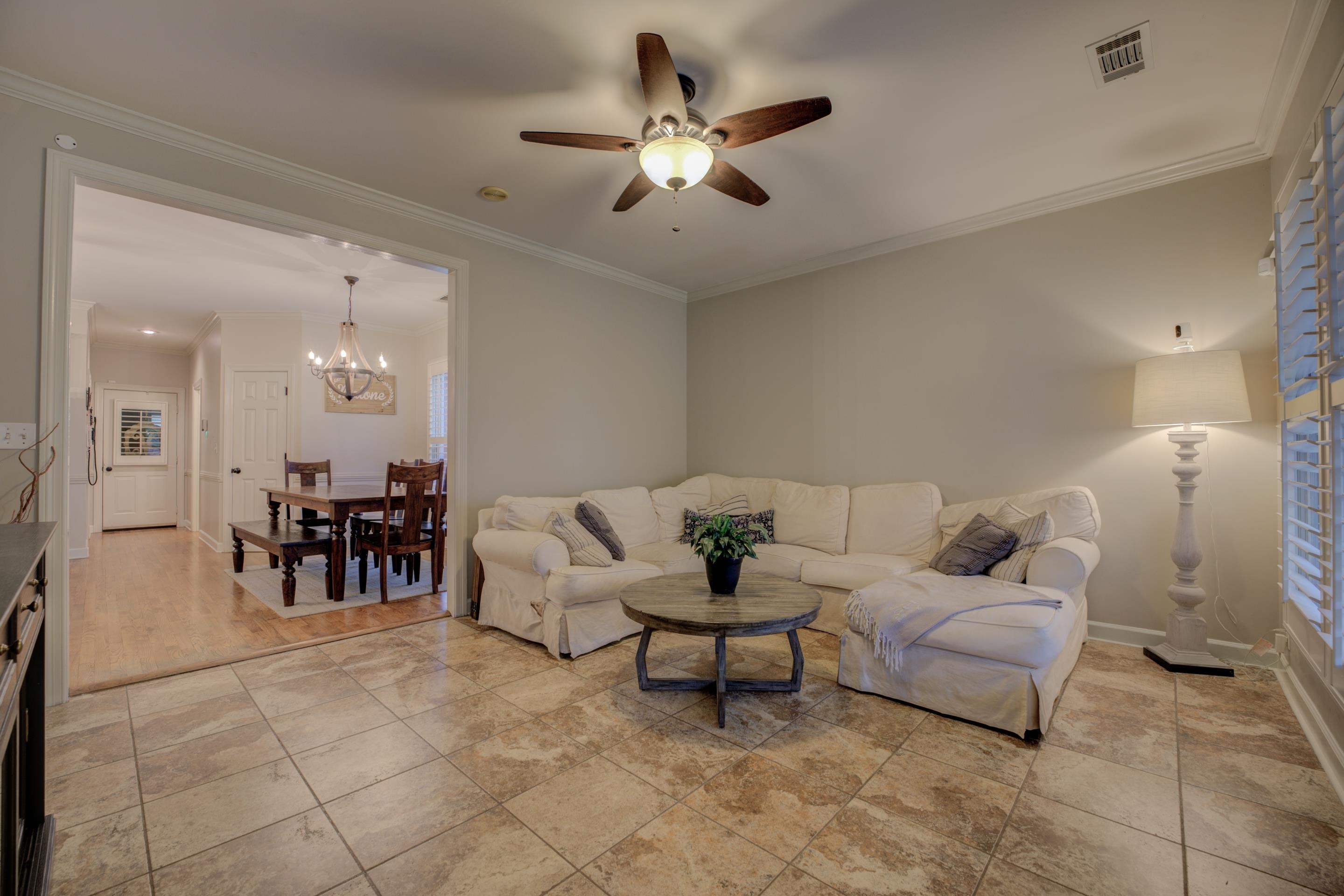 9852 Garden Place Collierville, TN 38139 - Photo 16 of 38 a living room with furniture and kitchen view