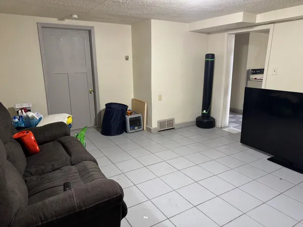 $238,000 | 1629 2nd Avenue South, Fargo, ND 58103