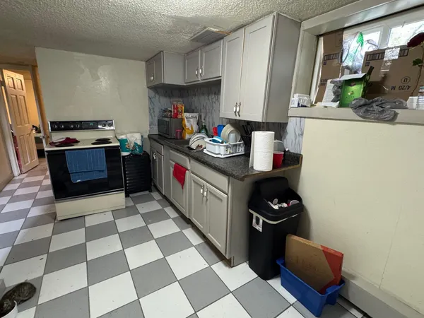 $238,000 | 1629 2nd Avenue South, Fargo, ND 58103