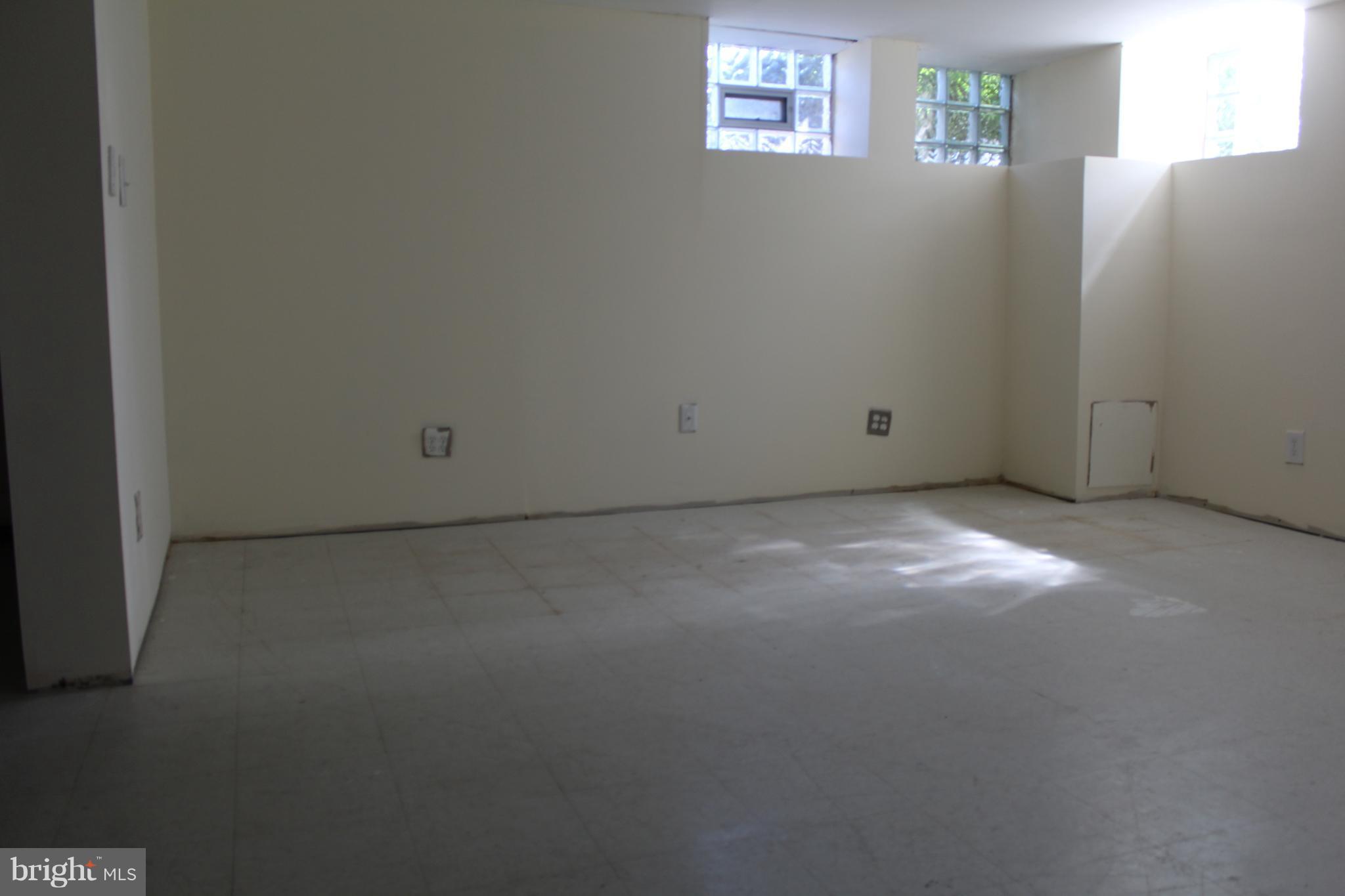 1512 Kennewick Road Baltimore, MD 21218 - Photo 12 of 14 Basement
