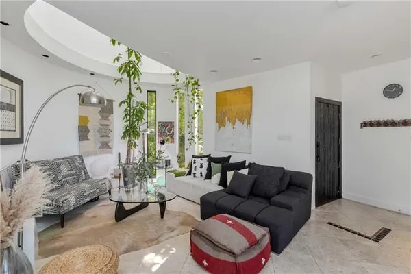 $1,979,000 | 4809 Neyrey Drive, Metairie, LA 70002