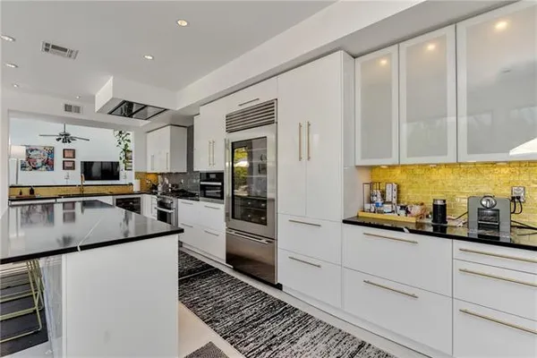 $1,979,000 | 4809 Neyrey Drive, Metairie, LA 70002