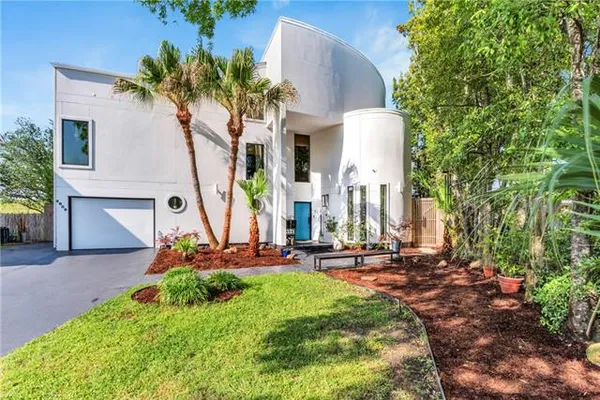 $1,979,000 | 4809 Neyrey Drive, Metairie, LA 70002