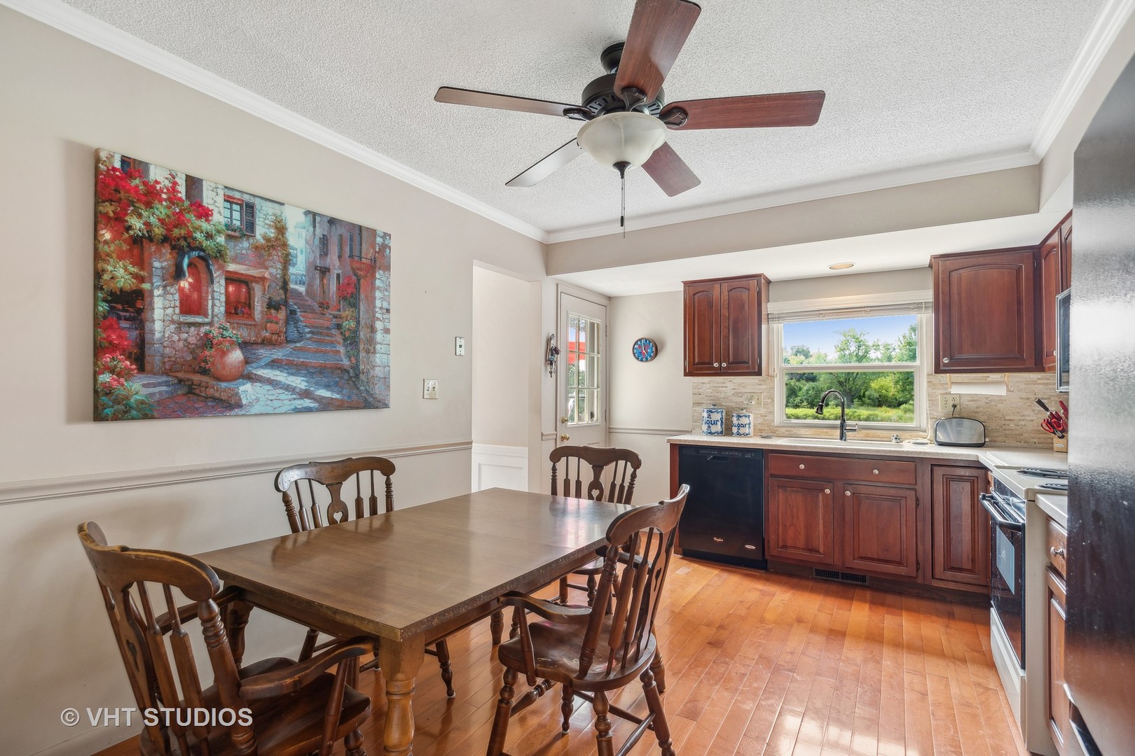 6417 High Line Road Crystal Lake, IL 60012 - Photo 8 of 29 Gallery Image 8
