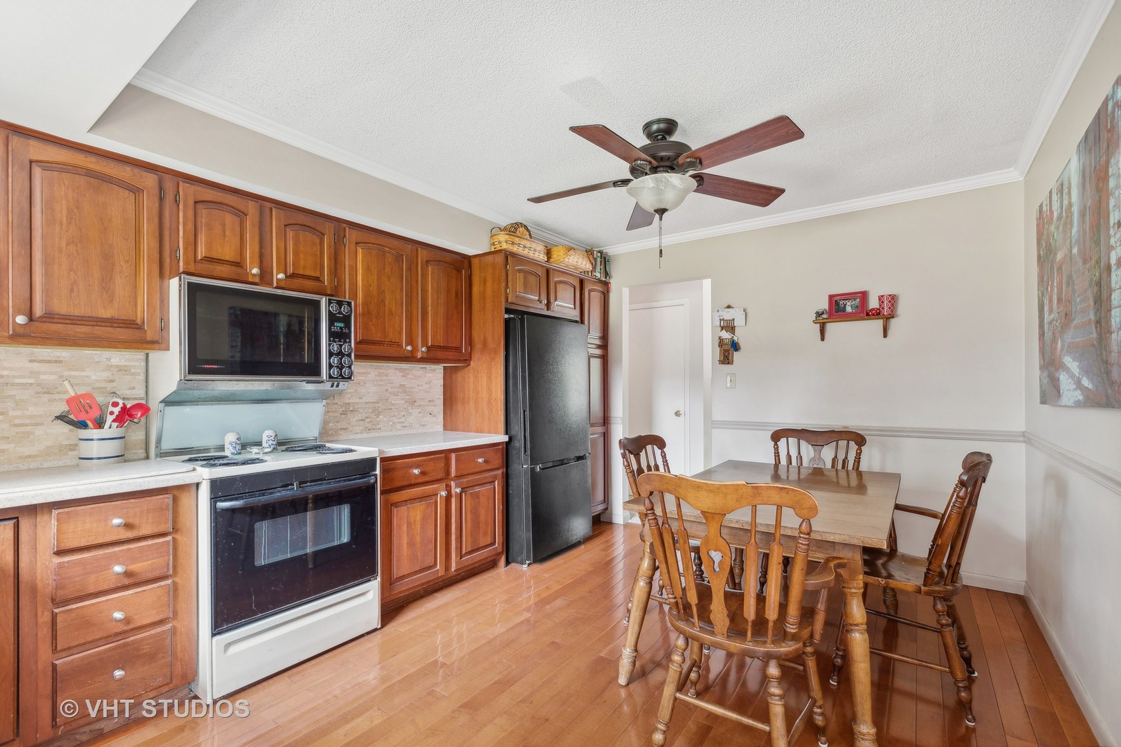 6417 High Line Road Crystal Lake, IL 60012 - Photo 9 of 29 Gallery Image 9