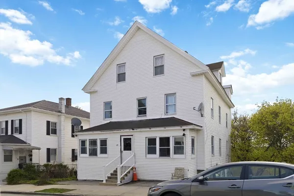 $899,900 | 43 Orient Street, Worcester, MA 01604