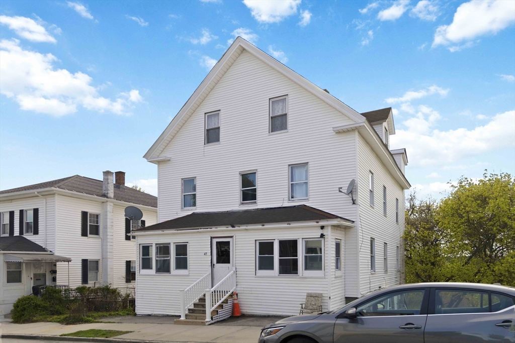 43 Orient Street Worcester, MA 01604 - Photo 2 of 42