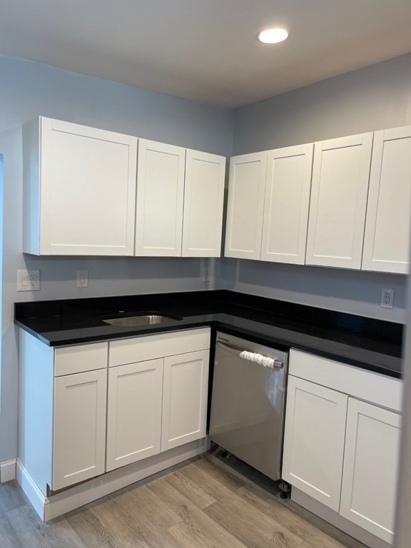 43 Orient Street Worcester, MA 01604 - Photo 22 of 42