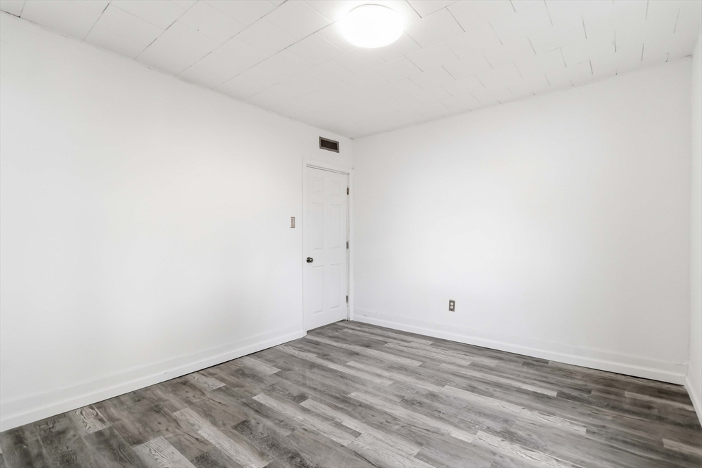 43 Orient Street Worcester, MA 01604 - Photo 35 of 42