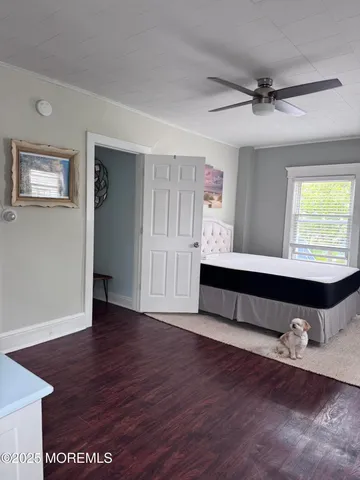 a view of utility room