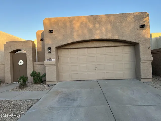 $2,800 | 18811 North 44th Place, Phoenix, AZ 85050