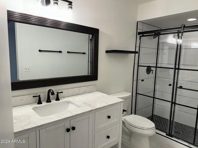 $2,800 | 18811 North 44th Place, Phoenix, AZ 85050