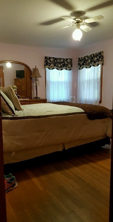 130 Appleton Street North Andover, MA 01845 - Photo 8 of 21 Gallery Image 8