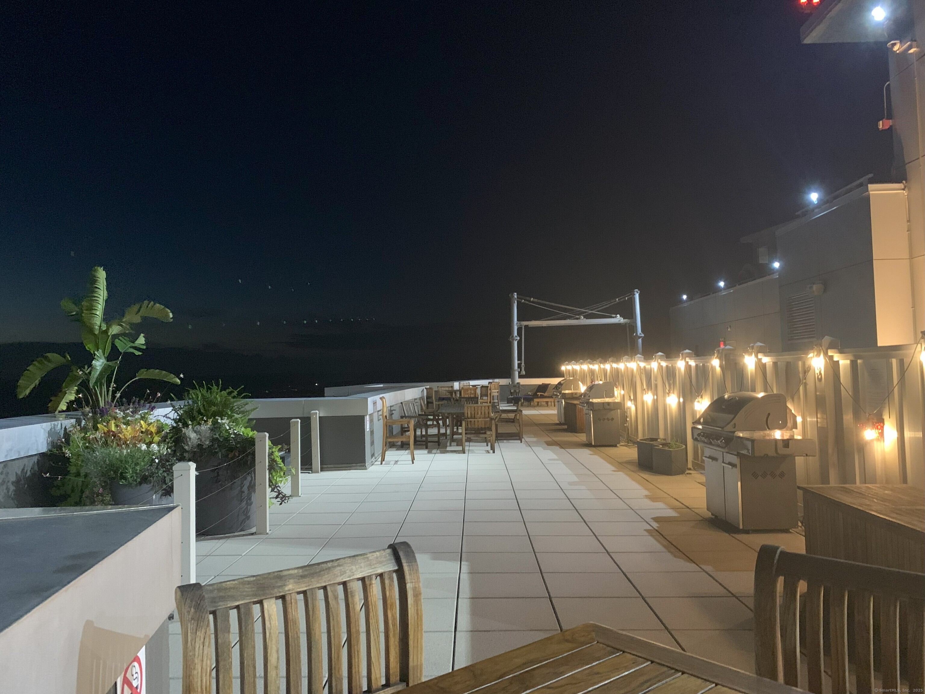 1 Broad Street, Unit 17C Stamford, CT 06901 - Photo 17 of 21 a outdoor dining space with furniture