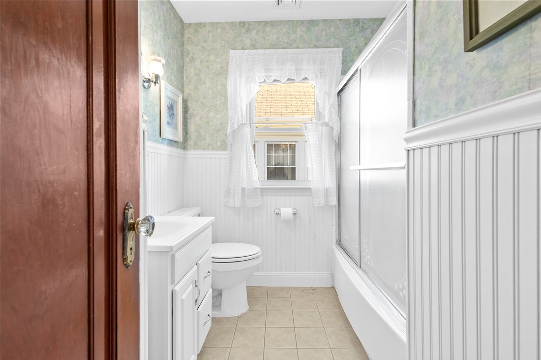 55 Melrose Street Cranston, RI 02910 - Photo 18 of 29